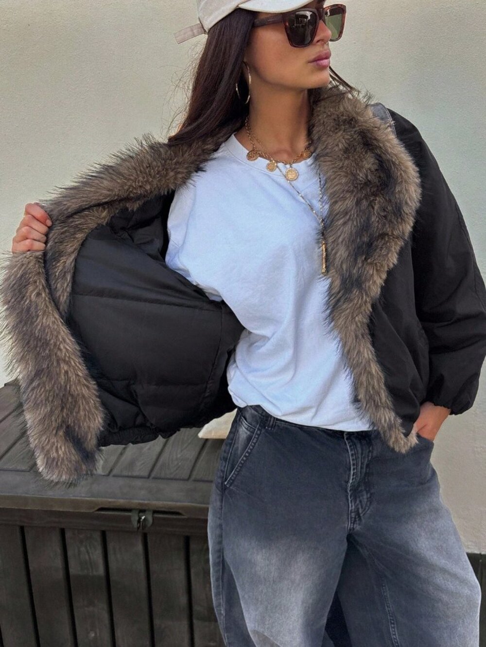 Black Casual Women's Contrast faux Fur Collar Loose Padded Jacket - Picture 4 of 7